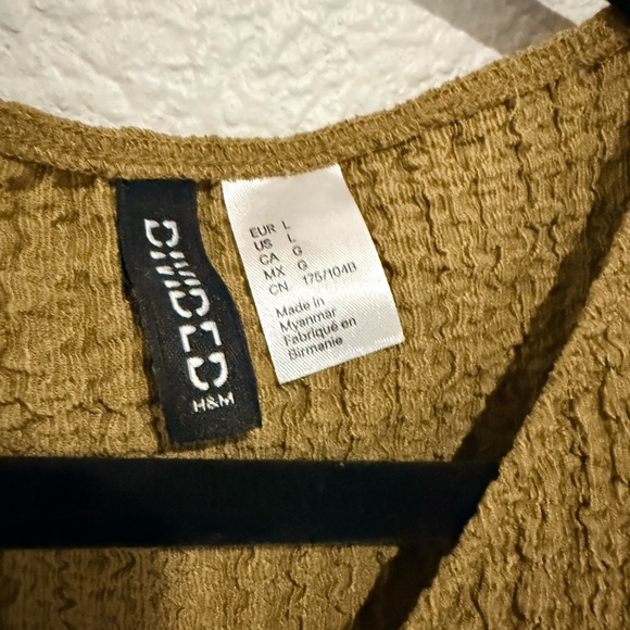 DIVIDED Olive Green Textured Women's Top tie front crop top - Picture 4 of 4